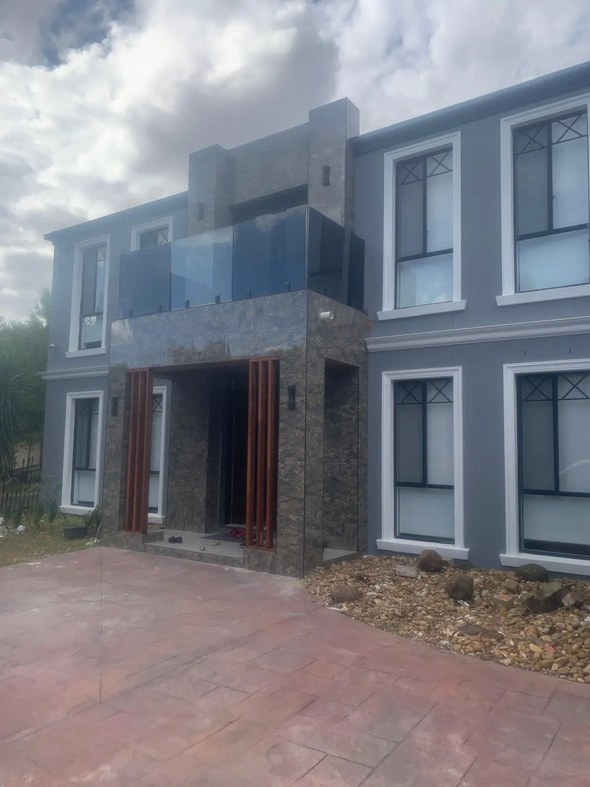 Melbourne suburbs outdoor tiling project examples